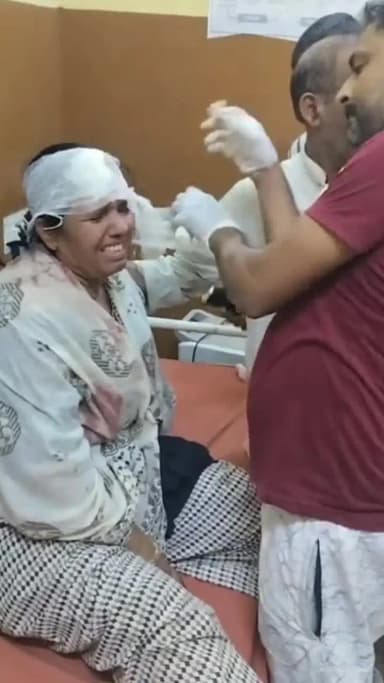 सफीपुर: मकान विवाद में मां और दो बेटियां घायल, उन्नाव के कुरसठ में लाठी-डंडों से पीटा, दो को जिला अस्पताल रेफर, 4 पर केस दर्ज