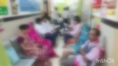 धमतरी: एक छात्र ने स्कूल में 11 विद्यार्थियों को दांतों से काटा, काटने वाले बच्चे का जिला अस्पताल में इलाज जारी