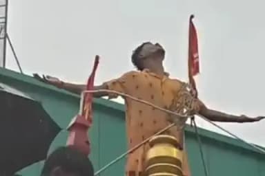 କଣ୍ଟାବାଞ୍ଜି: ବର୍ଷା ମଧ୍ୟରେ ରଥଯାତ୍ରା ରେ ସାମିଲ ହେଲେ ସ୍ଥାନୀୟ ବିଧାୟକ