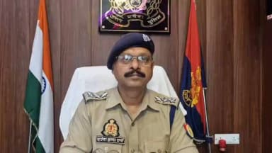 ससुरालीजन द्वारा पीड़िता को दहेज के लिए प्रताड़ित करने व हत्या करके शव को घर में ही दफना (छिपा) देने के आरोप में वांछित 03 नफर अभियुक्तगण को थाना डुमरियागंज पुलिस द्वारा की गिरफ्तारी के सम्बन्ध मे #CO_डुमरियागंज_श्री_बृजेश_कुमार_वर्मा की वीडियो बाइट
@Uppolice https://t.co/HaoDJZXhDJ