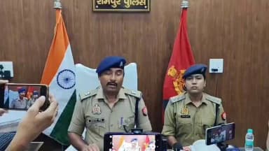 थाना बिलासपुर #RampurPolice द्वारा चोरी के अभियोग का सफल अनावरण करते हुए 05 अभियुक्त को चोरी किये माल के साथ गिरफ्तार करने के सम्बन्ध में #अपर_पुलिस_अधीक्षक_रामपुर द्वारा दी गई बाइट।
#UPPolice
#RampurPolice https://t.co/Tk5Cozp0lA
