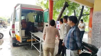 अतर्रा: बल्लान गांव में टेबल फैन में उतरे करंट की चपेट में आया 10 वर्षीय बालक, हालत गंभीर