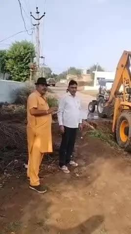 राजगढ़: राघा बडी में ग्रीष्मकालीन अवकाश में शिक्षक ने स्वच्छता अभियान चलाया, ग्राम पंचायत ने किया सहयोग