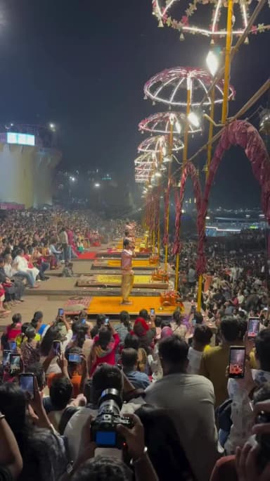 Ganga Aarati #varanasi#trindig#kashi#banarash#mahadevbhakt #ghatshila #mahadev