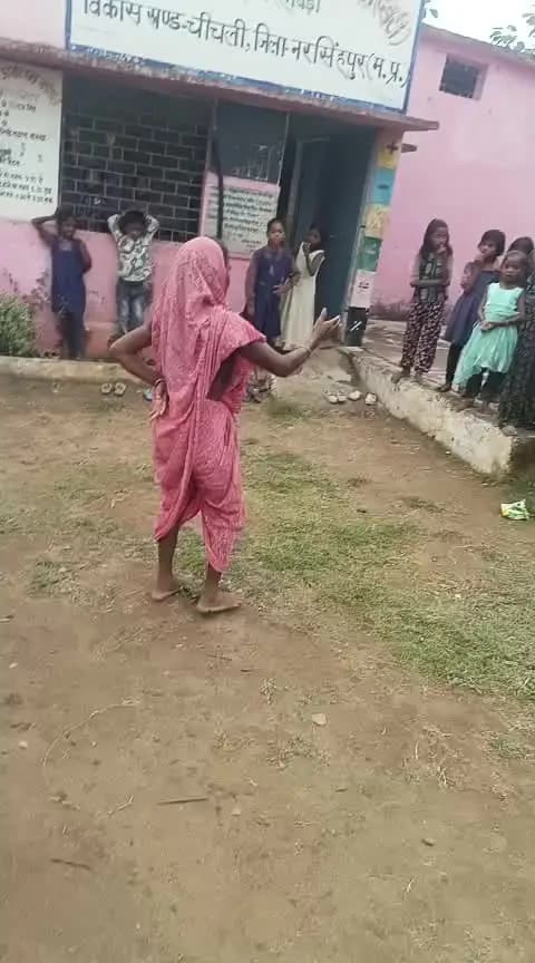 school ki video
gram pagariya school ki video