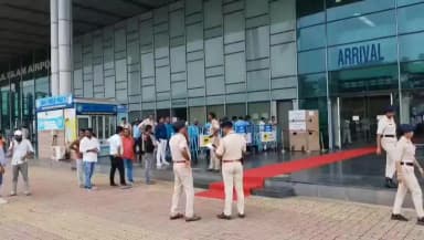 অন্ডাল: অন্ডাল বিমানবন্দর থেকে শিল্পের বড় বার্তা, বাংলার শিল্প খরা কাটতে চলেছে শিল্পমন্ত্রী তাপস রায়