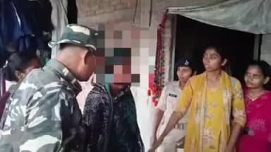 दिघलबैंक: दिघलबैंक में 175 ग्राम ब्राउन शुगर के साथ 13 तस्कर गिरफ्तार, ₹10 लाख से अधिक की भारतीय-नेपाली मुद्रा बरामद