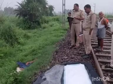 टांडा: अंबेडकरनगर में ट्रेन से कटकर बुजुर्ग की मौत, रेलवे लाइन पार करते समय हुआ हादसा, पुलिस ने शुरू की जांच
