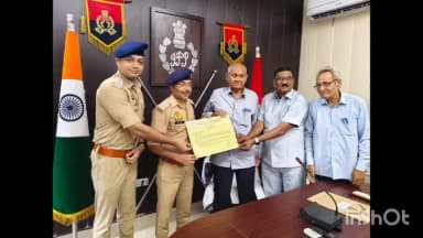 गौरीगंज: अमेठी में पुलिस पेंशनर्स की गोष्ठी, साइबर ठगी से बचाव के लिए किया गया जागरूक