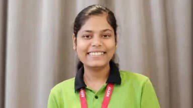 रीगा: रीगा की बेटी ऋतु रंजन ने NEET 2026 में लहराया परचम, जिले का बढ़ाया मान