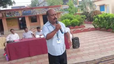 ଲଖନପୁର: ସର୍ବାହଲ୍ ସ୍ଥିତ ଉଚ୍ଚ ପ୍ରାଥମିକ ବିଦ୍ୟାଳୟରେ ନୂତନ ପରିଚାଳନା କମିଟିର ଚୟନ