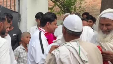 नूह: विकास संकल्प रैली के निमंत्रण पर जावेद खान लाहाबास पहुंचे, ग्रामीणों ने किया स्वागत