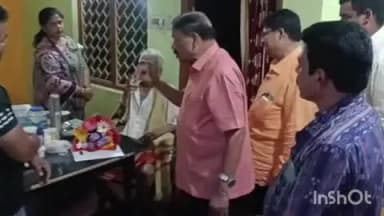 କଟକ ସଦର: କେଏମସିର ଆପଣ କେମିତି ଅଛନ୍ତି ଅଭିଯାନରେ ବଟକୃଷ୍ଣ ବେହେରାଙ୍କୁ ଭେଟିଲେ ମେୟର