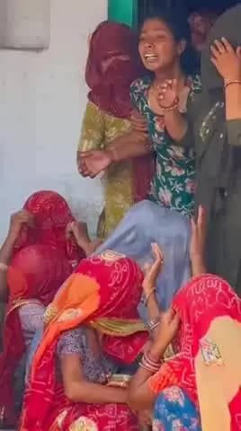 राजगढ़: विदेश से 3 माह बाद गांव पहुंचा राकेश का शव, मां की चीख-पुकार से गुंजा बेगू का बास, मौत के कारणों का खुलासा न होने पर रोष