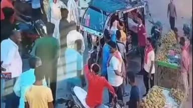 शेखपुरा: बरबीघा थाना के पास ई-रिक्शा चालक से विवाद में युवक ने दिनदहाड़े की चाकूबाजी, अफरा-तफरी