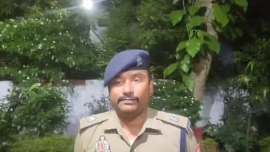 थाना स्वार पुलिस द्वारा चोरी की 06 मोटरसाइकिल (कटी हुई) के पार्ट्स के साथ 03 अभियुक्त को गिरफ्तार करने एवं 01 बाल अपचारी को पुलिस निगरानी में लेने के सम्बन्ध में #अपर_पुलिस_अधीक्षक, रामपुर द्वारा दी गयी बाईट।
#UPPolice
#RampurPolice https://t.co/1dUr2xvvqM
