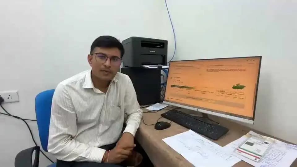 किसानों के लिए महत्वपूर्ण सूचना
ई-विकास प्रणाली में ई-टोकन जनरेट करते समय कृषकों को पूरे खसरे नहीं दिखने की समस्या आ रही थी।
इस संबंध में सहायक संचालक कृषि डॉ. भगवत सिंह द्वारा निराकरण हेतु वीडियो क्लिप जारी की गई है।
किसान भाई वीडियो देखकर आसानी से अपनी समस्या का समाधान कर सकते हैं।
Department of Agriculture, Madhya Pradesh Jansampark Madhya Pradesh
#Harda #eVikas #MPKrishi #JansamparkMP #हरदा