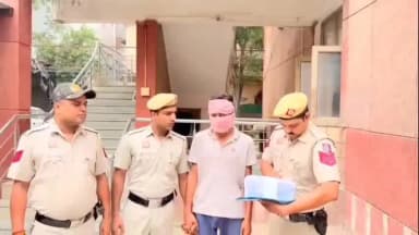 सीलमपुर: गौतमपुरी में भाई ने घरेलू विवाद में बहन को गोली मारी, कुछ ही घंटों में गिरफ्तार; हत्या की वजह सामने