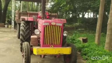 కొత్తగూడెం: లక్ష్మీదేవిపల్లి మండల పరిధిలోని సంజీవ్ నగర్ అక్రమంగా తరలిస్తున్న ఇసుక ట్రాక్టర్లు పట్టుకున్న ఫారెస్ట్ శాఖ అధికారులు
