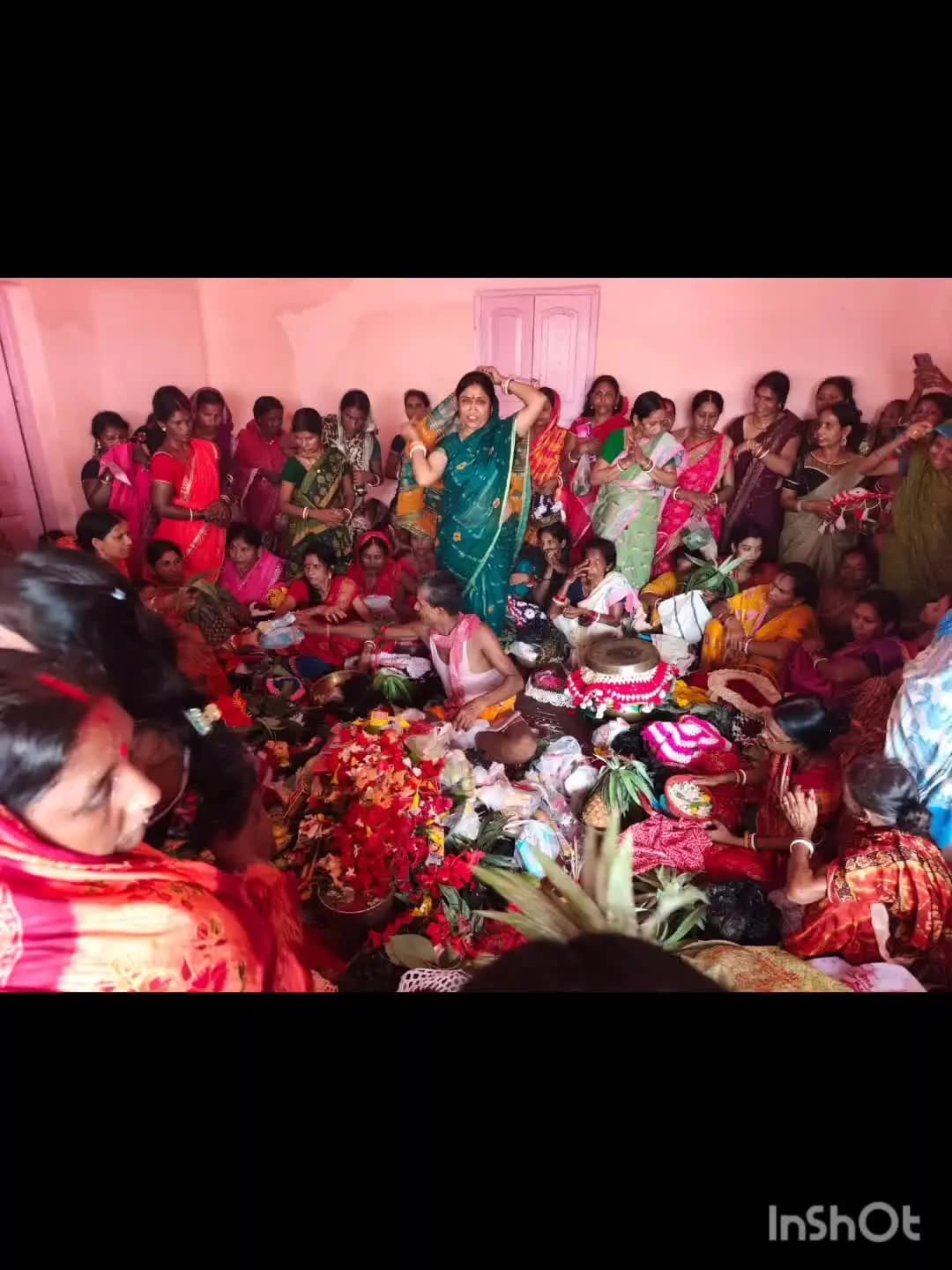 बासुकीनाथ जरमुंडी में शनिवार को बड़े ही धूम–धाम से हुई मां विपद तारिणी की पूजा।
