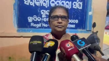 ସୁନ୍ଦରଗଡ: ରେଭିନ୍ୟୁ କଲୋନୀରେ ସୁର୍ ପ୍ରତିଷ୍ଠାତା ସ୍ୱର୍ଗତ ଭୂପେନ ଅମାତ ଙ୍କୁ ଶ୍ରଦ୍ଧାଞ୍ଜଳୀ ଜ୍ଞାପନ ସୁର ସଭାପତି ଓ ମୁଖ୍ୟ ଅତିଥି ଙ୍କ ପ୍ରତିକ୍ରିୟା