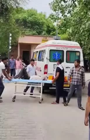 कानपुर: सरसौल ओवर ब्रिज पर सड़क दुर्घटना में 60 वर्षीय बुजुर्ग गंभीर रूप से घायल, जिला अस्पताल किया गया रेफर
