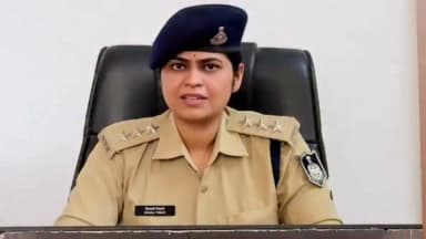 नशे से दूरी है जरूरी 2.0 अभियान
नशे के दुष्परिणामों के प्रति स्वयं जागरूक रहें एवं दूसरों को भी जागरूक करें, आइयें नशे से दूरी है जरूरी 2.0 अभियान में सहभागी बने और स्वस्थ समाज के निर्माण में अपना योगदान दें:- डीएसपी श्रीमती शिवाली चतुर्वेदी
#शहडोल #shahdol Home Department of Madhya Pradesh