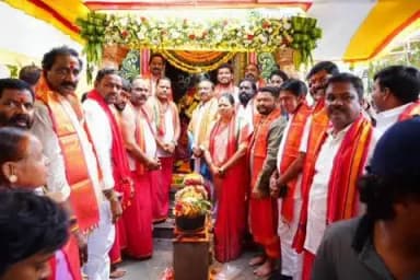మేడ్చల్: బీరప్ప గడ్డలో అమ్మవారి విగ్రహ ప్రతిష్ట కార్యక్రమంలో పాల్గొన్న ఎంపీ