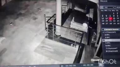 आसपुर: घर के आंगन में घुसा पैंथर, पालतू डॉग पर हमले का किया प्रयास, घटना सीसीटीवी कैमरे में कैद हुई