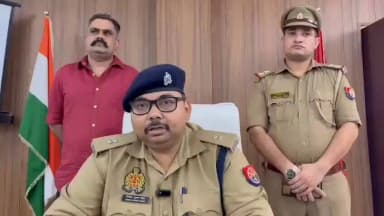 थाना शमसाबाद पुलिस द्वारा थाने पर पंजीकृत चोरी के 05 अभियोगों से सम्बन्धित प्रकाश में आये 02 अभियुक्तो को 02 इन्वर्टर- ल्यूमिनस कम्पनी, 01 बैटरी –लिवफास्ट कम्पनी, 01 बैटरी- माइकोटैक कम्पनी, 01 बैटरी- एक्साइड कम्पनी तथा 8000 /- रुपये नगद बरामदगी सहित गिरफ्तार करने के सम्बन्ध में अपर पुलिस अधीक्षक फतेहगढ़ द्वारा दी गई बाइट।#FatehgarhPolice