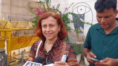 सरिता विहार: प्राइवेट अस्पताल में भेजने से हाईकोर्ट में सोनम वांगचुक को किया इनकार, पत्नी ने कहा फिर करेंगे अपील