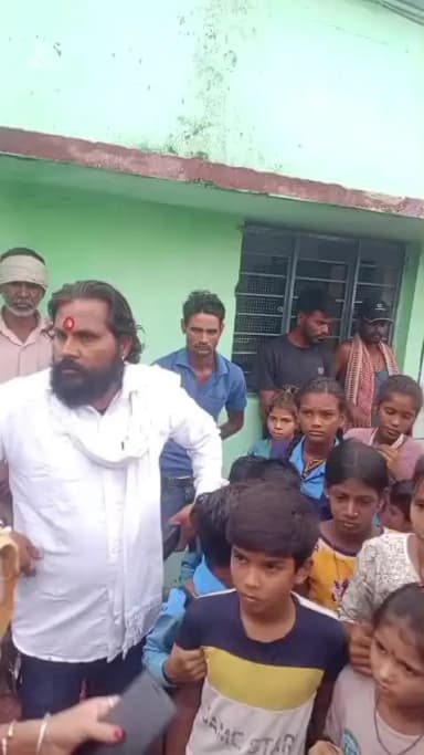 जबलपुर: एकीकृत माध्यमिक शाला जमुनिया ज्वाब में हंगामा, ग्रामीणों और बच्चों का फूटा गुस्सा
#JabalpurNews