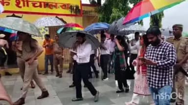 इकौना: सीताद्वार में सीएम योगी के दौरे को लेकर मंडलायुक्त डीएम ने तैयारियों का लिया जायजा, सभी व्यवस्थाएं पूर्ण करने के दिए निर्देश