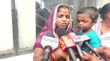 ଭଦ୍ରକ ଗ୍ରାମାଞ୍ଚଳ: ଚରମ୍ପା ରେ ନୂତନ ମଦ ଦୋକାନ କୁ ବିରୋଧ କରି ଶତାଧିକ ଲୋକ ଜିଲ୍ଲାପାଳ ଙ୍କୁ ଭେଟି ଦେଲେ ଦାବିପତ୍ର