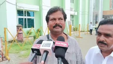 ଭଦ୍ରକ ଗ୍ରାମାଞ୍ଚଳ: ଚରମ୍ପା ରେ ରାସ୍ତା କଡରେ ଖୋଲୁଥିବା ମଦ ଦୋକାନ ବିରୋଧ ରେ ଜିଲ୍ଲାପାଳଙ୍କୁ ଭେଟିଲେ ସ୍ଥାନୀୟ ବାସିନ୍ଦା ଏବଂ ରଖିଲେ ପ୍ରତିକ୍ରିୟା