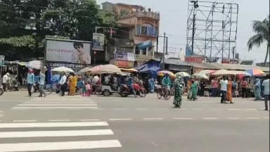 আরামবাগ: ১৫ বছর পর একুশে জুলাইয়ে আরামবাগে স্বাভাবিক বাস চলাচল,খুশি নিত্যযাত্রীরা