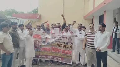 उतरौला: तरौला में सपा कार्यकर्ताओं ने जौहर विश्वविद्यालय के ध्वस्तीकरण पर रोक की मांग करते हुए राज्यपाल को संबोधित ज्ञापन दिया