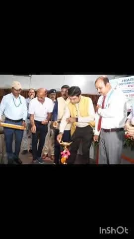 झारखंड गवर्नमेंट टुल रूम एंड ट्रेनिंग सेंटर कार्यक्रम में मंगलवार को दुमका उपयुक्त सम्मिलित हुए।