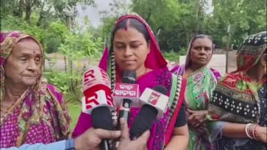 ଘସିପୁରା: ଦେଓଗାଁ ଠାରେ ଲଗାଣ ବର୍ଷାରେ ଜଳ ବନ୍ଦୀ ଲୋକେ ହନ୍ତସନ୍ତ ଦିନ ୧୦ରେ ପ୍ରତିକ୍ରିୟା