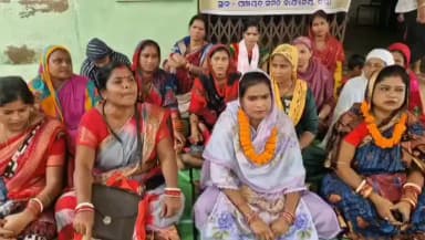 ବସ୍ତା: ଆସ୍ଥା ଫେଡେରେସନ ବସ୍ତାର ପୁନଃଗଠନ ଦାବିରେ ବ୍ଲକ ପରିସରରେ ଅନିର୍ଦ୍ଧିଷ୍ଟକାଳ ପର୍ଯ୍ୟନ୍ତ ଆମରଣ ଅନଶନ