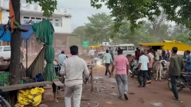 रैपुरा में पुलिस वाहन का उत्पात
आम जनता को बनाया अपना शिकार
जब रक्षक ही बन गए भक्षक तो क्या होगा जनता का
#raipura #raipurapolice #panna #mp #news #bmks #viral #acctident
