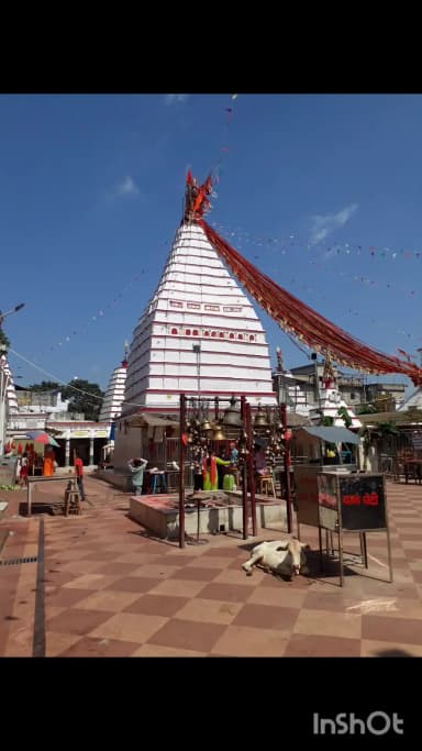 बासुकीनाथ श्रावणी मेला निरीक्षण करने पहुंचे डीआईजी।