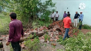 कोटर: एसडीएम राहुल सिडालिया ने वार्ड 17 के मुक्तिधाम का रास्ता बहाल कर अतिक्रमण हटाया