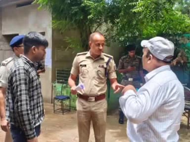 गया टाउन सीडी ब्लॉक: एसएसपी सुशील कुमार ने बिहार पुलिस रेडियो वायरलेस परीक्षा का औचक निरीक्षण किया