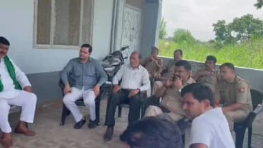 @हापुड़_गाज़ियाबाद_बुलंदशहर_बागपत_मेरठ मण्डल आयुक्त के घेराव के मद्देनजर 17 जगह @भारतीय_किसान_संगठन पदाधिकारियों को रोका गया।
#Hapur_Ghaziyabad_BulandShahar_Bagpat_Meerut: Office-bearers of #Bharatiya_Kisan_Sangathan were stopped a