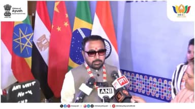 केंद्रीय आयुष राज्य मंत्री ( स्वतंत्र प्रभार ) श्री प्रतापराव जाधव ने #BRICS2026 सम्मेलन की चर्चाओं को रेखांकित करते हुए कहा कि सभी सदस्य देश आयुष और पारंपरिक चिकित्सा के प्रचार-प्रसार के लिए एक 'वर्किंग ग्रुप' बनाने पर सहमत हो गए हैं। उन्होंने बताया कि इस कार्य समूह को सभी देशों की मान्यता मिल गई है, जिससे आने वाले समय में इन देशों में आयुष को बढ़ावा देने और इस पहल को और आगे ले जाने में काफी मदद मिलेगी।
#BRICS2026 #BRICSIndia2026 #IndiaBRICSChairship #AyushforAll #Ayushforall #PublicHealth #TraditionalMedicine #HealthForAll
@narendramodi @mppratapraojadhao @mdniyyoga @mib_india @akashvani_air @aiia_gov @ddnational @airnewsalerts @ani_trending @ptinews_multimedia @unitednewsofindia @mygovindia @mygovbangla @mygov.hindi @mib_india