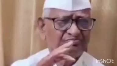 कुर्ला: मौन आंदोलनादरम्यान अण्णा हजारे भावूक