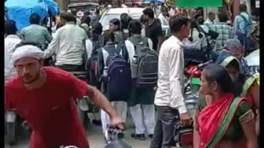 कायमगंज: कायमगंज तहसील-सीएचसी मार्ग पर फुटपाथ पर अतिक्रमण से लगा जाम, एंबुलेंस और छात्र फंसे, एसडीएम ने लिया संज्ञान