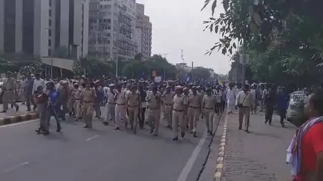 @chamar chandar Shekhar ravan jantar mantar ke khilaaf public sports #