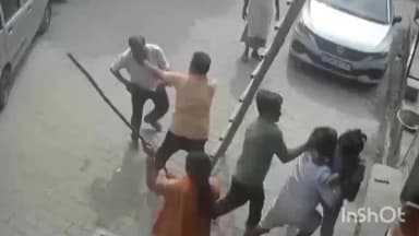 संभल: थाना हयात नगर के सराय तरीन इलाके में पड़ोसी पर महिला से मारपीट और जानलेवा हमले का आरोप, पीड़िता ने की कार्रवाई की मांग